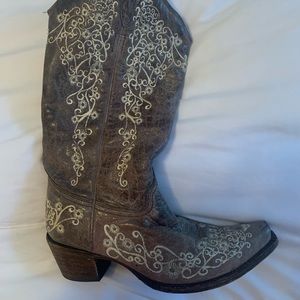 Coral Vintage cowboy boots